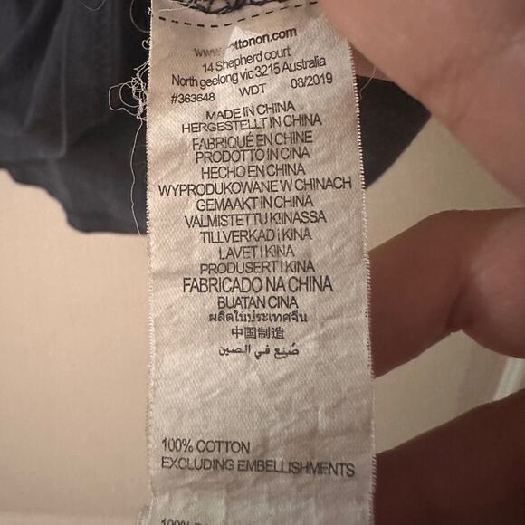 Coca Cola Santa graphic tee size large - Picture 5 of 5